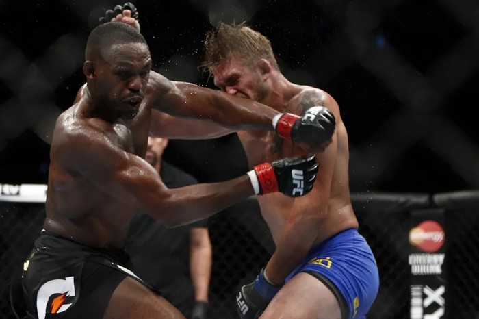 Топ 10 боёв в мире ММА уходящего десятилетия Боец MMA, UFC, Bellator, Бои без правил, Длиннопост