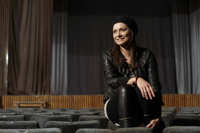 8. U2 & Luciano Pavarotti - Miss Sarajevo. Конкурс красоты в осажденном городе