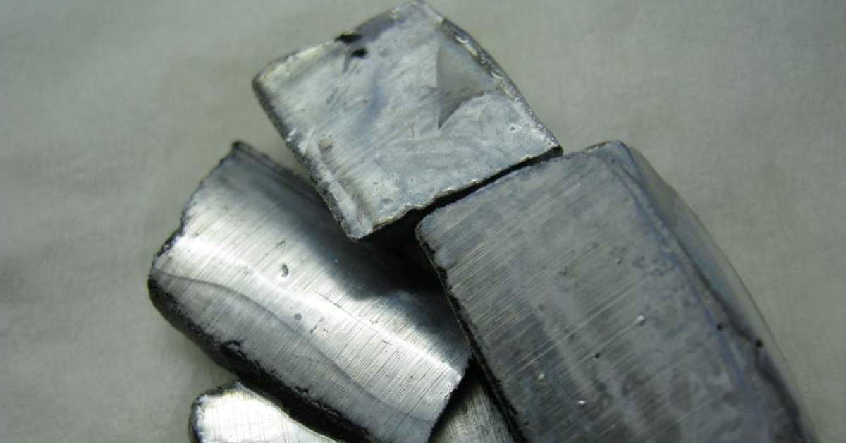 Калий щелочной металл. Калий / Kalium (k). Натрий мягкий щелочной металл серебристо-белого. Чистый калий. Металл высокой прочности
