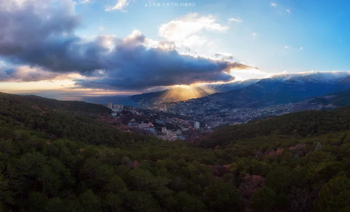 Yalta today - My, Yalta, Crimea, Sunset, Landscape, The photo