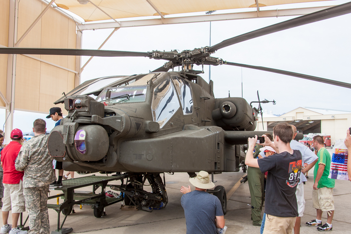 " " .Boeing AH-64D Apache , Apache, 