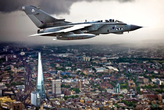 Tornado over London - The photo, Aviation, Airplane, Tornado, London, Raf