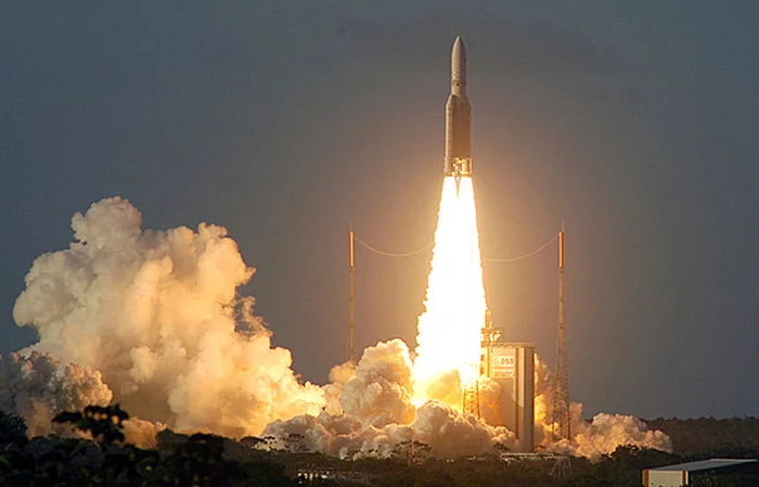 The Ariane-5 launch vehicle successfully launched from the Kourou spaceport! - Kourou Cosmodrome, Ariane 5, Arianespace, Satellite, Space, Video