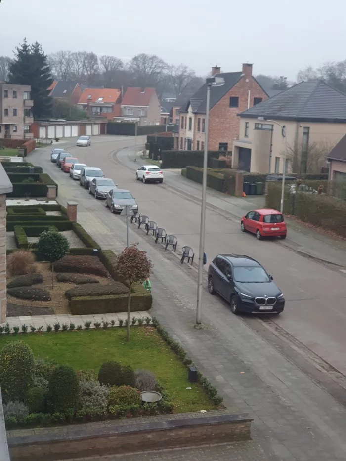 A new way to occupy a parking space - My, Parking, Chair, Belgium