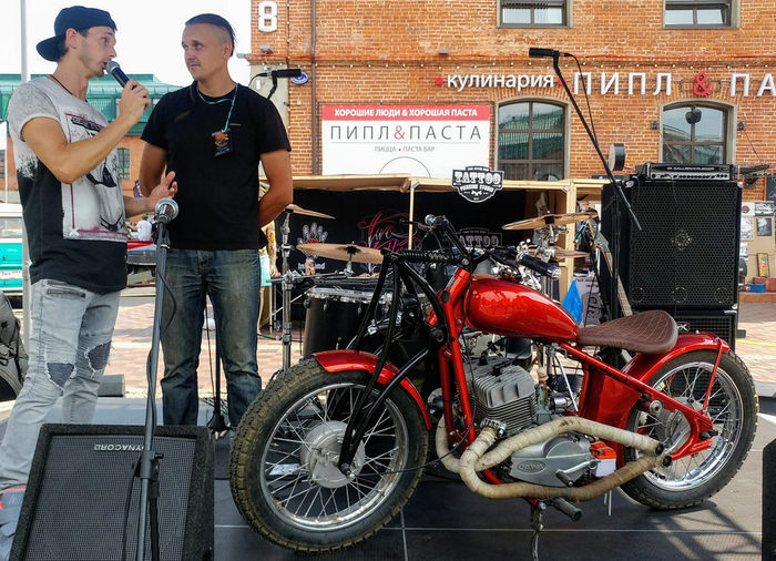 Яву, Яву, взял я на халяву! Легенда и девушки Мотоциклы Jawa (24 фото)