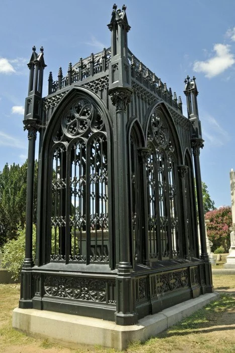 Anti-vandal grave - Cemetery, Grave