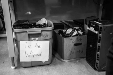 В США создали лабораторию за 10 миллионов долларов для взлома iPhone Apple, iPhone, Лаборатория, США, Новости, Длиннопост