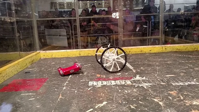 Боевые роботы. Опыт участия зарубежных коллег в соревнованиях - Battlebots, Битва роботов, Робот, Длиннопост