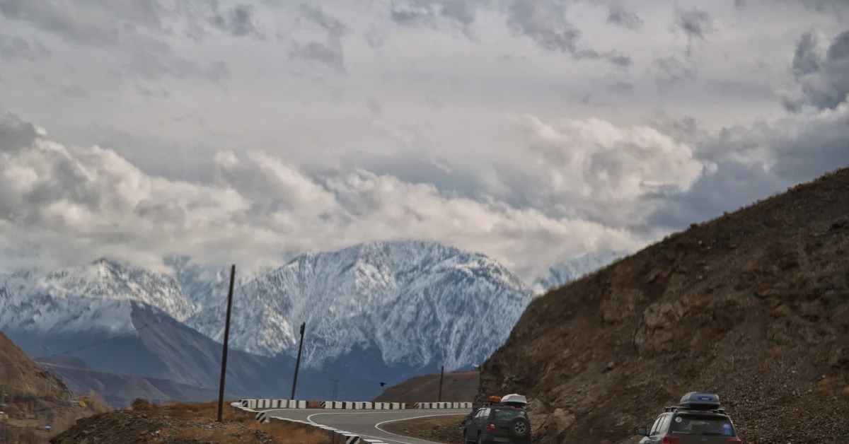 Таджикское дорога