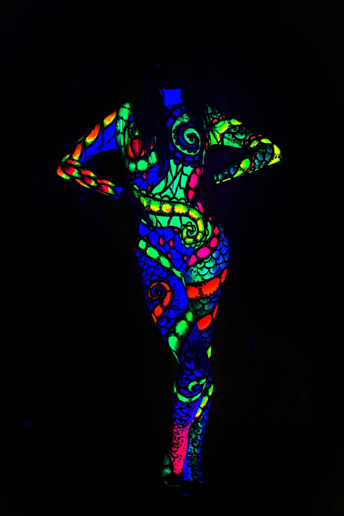 Light show suit - My, Painting, Painting on fabric, Light show, Glowing costume, Acrylic, Luminous paints, Longpost
