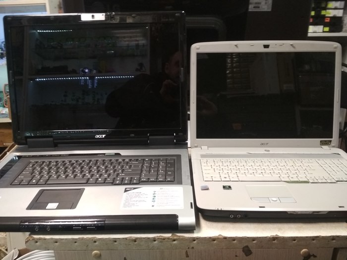    Acer, 