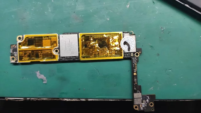 I stumbled xD. Iphone 7 - My, Apple, iPhone, iPhone 7, Repair, Ремонт телефона, Recovery, Soldering, Moscow, Longpost
