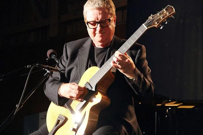 Martin Taylor - British jazz guitarist - Jazz, Guitar, Video