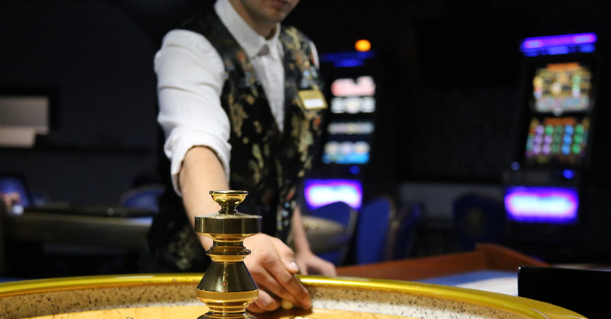 зарплата крупье в казино в россии