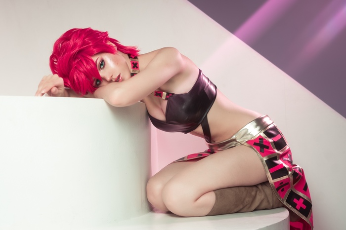 Schlampe Taetowierte Cosplay Ficksahne