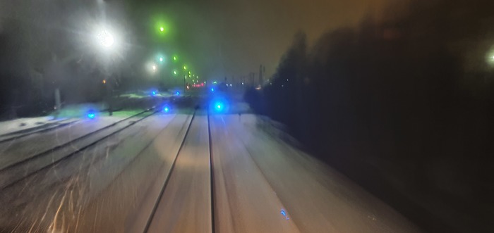 For some reason the lights turned green - My, Russian Railways, 2te116, Freight train, Winter, Night