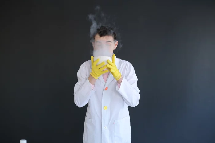 Is dry ice a dangerous poison or child's play?! - My, Chemistry, Experience, Chemical experiments, Experiment, Dry ice, Longpost