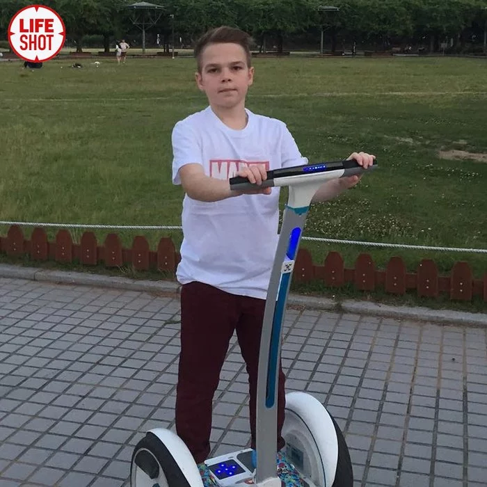 Ребенок за рулём? (нет) Видео, Фотография, Владивосток, Отлично выглядит, Позитив, Длиннопост Ребенок за рулём? (нет) Видео, Фотография, Владивосток, Отлично выглядит, Позитив, Длиннопост