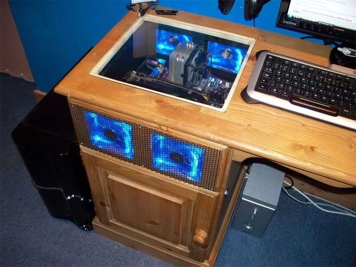 Компьютер в столе / Computer in the countertop - Компьютер, Своими руками, Видео, Длиннопост, Computer Man