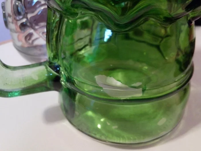 Fake green paint on a glass mug - My, Auchan, Deception