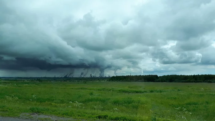 Driving past Cherepovets - My, Cherepovets, The photo, Clouds