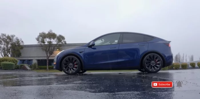 Tesla Model Y is an electric crossover with all-wheel drive. First customers and first reviews - Auto, Tesla, Electric car, Video, Longpost