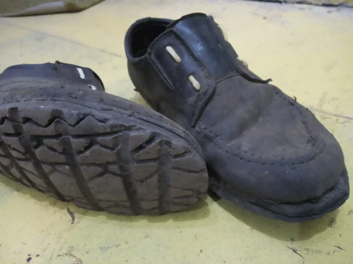 Shoes with soles from a car tire - My, Shoes, Humor, Photo hitch, , Sole, Poor quality
