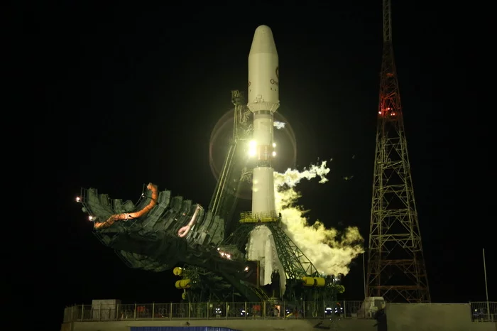 Photos of the launch of the Soyuz-2.1b rocket with 34 satellites OneWeb - Roscosmos, Oneweb, Satellite, Baikonur Cosmodrome, Space, Soyuz-2, Longpost