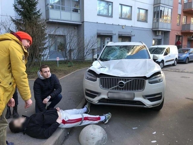 The safest car - Volvo, Saint Petersburg, Screenshot