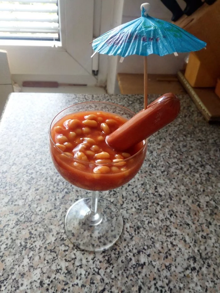 High-calorie Bloody Mary - Cocktail, Beans, Tomatoes, Umbrella, Goblets, Serving, Sausages