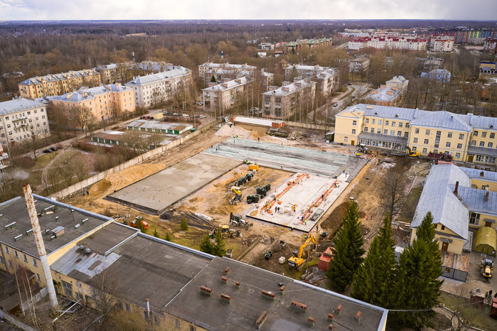 В Пушкине строят больничку новую