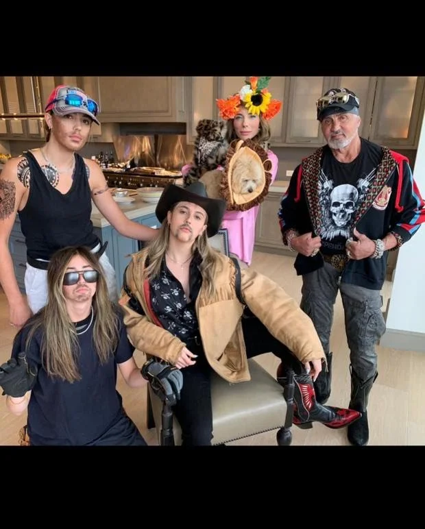 Stallone family in quarantine - Sylvester Stallone, Quarantine, Netflix, Self-isolation, Actors and actresses, Netflix Tiger King
