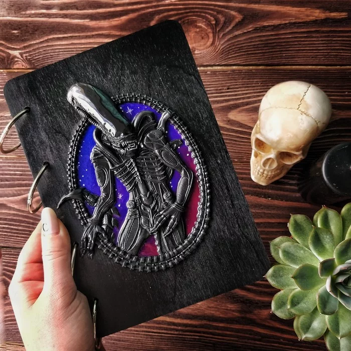 Sketchbook Xenomorph - My, Polymer clay, Handmade, Xenomorph, Stranger, Alien movie, Notebook, Sketchbook, Video, Longpost, Needlework without process