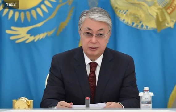 42,500 tenge in Kazakhstan for each (7,300 rubles) during the state of emergency. How many in Russia? - Russia, Kazakhstan, Help, Payouts, Manual, Video, Longpost, Politics