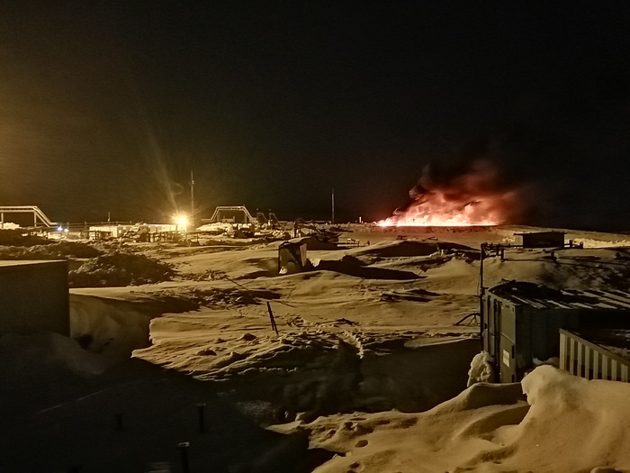 Горит амбар