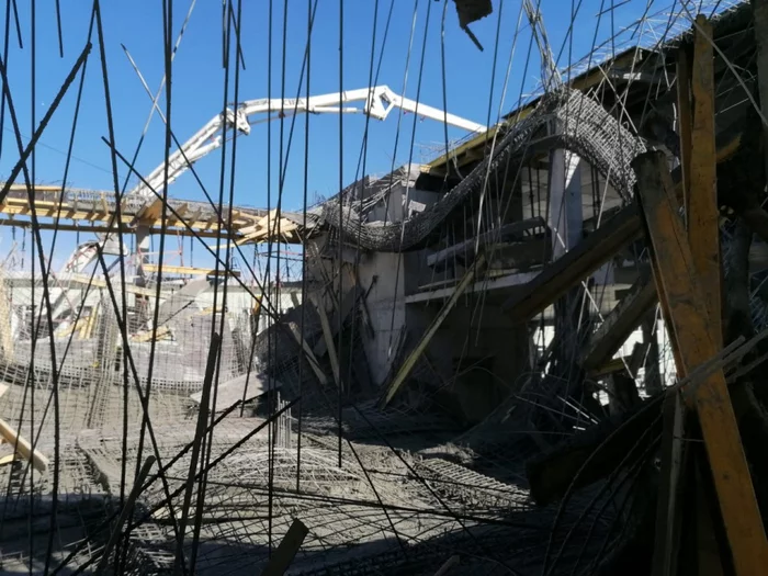 A school collapsed during construction in Yekaterinburg - Building, Collapse, Yekaterinburg, Longpost, Negative