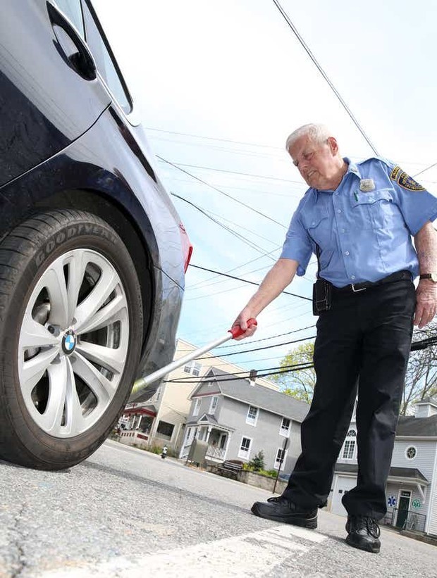 I want to know everything #658. Why do American police mark wheels with chalk? - Want to know everything, USA, US police, chalk, Tags, Parking, Fine, Longpost