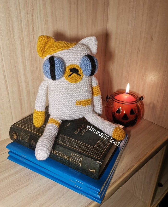 Кота связали!