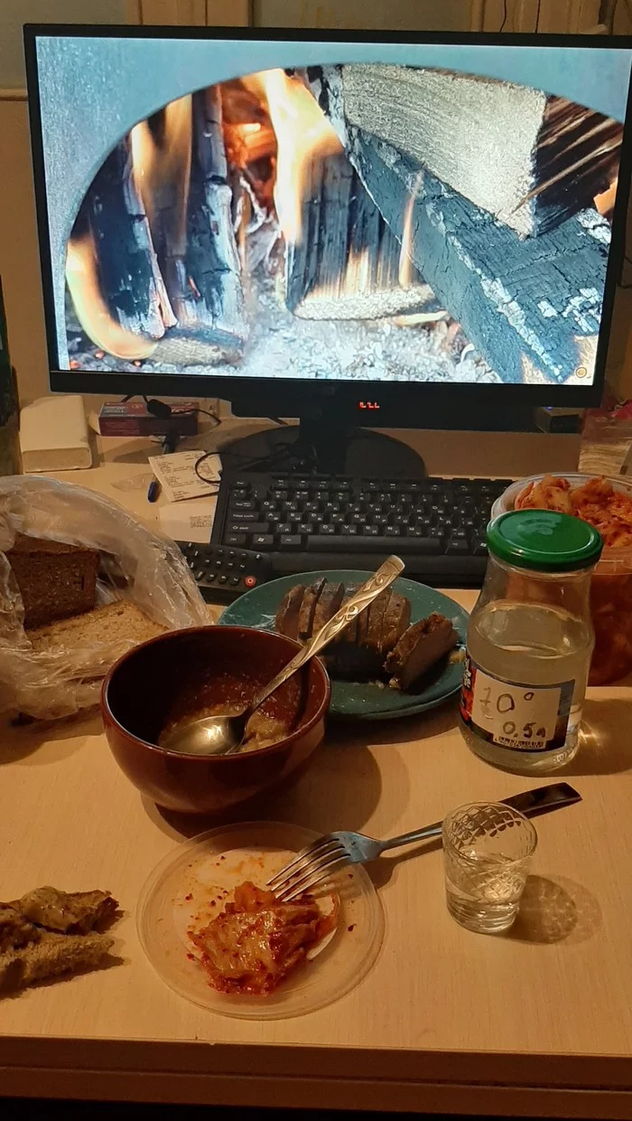 Посиделки у костра под домашнее мясо и самогон - Моё, Самогон, Мурино, Домашнее, Не болей