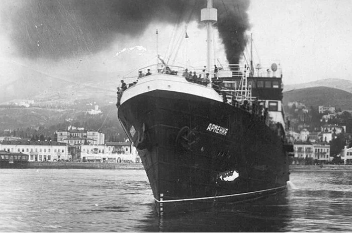 The motor ship Armenia, sunk by the Germans on November 7, 1941, was found in the Black Sea at a depth of 1.5 km. Then between 7 and 10 thousand people died - Story, The Great Patriotic War, Shipwreck, the USSR, Crimea