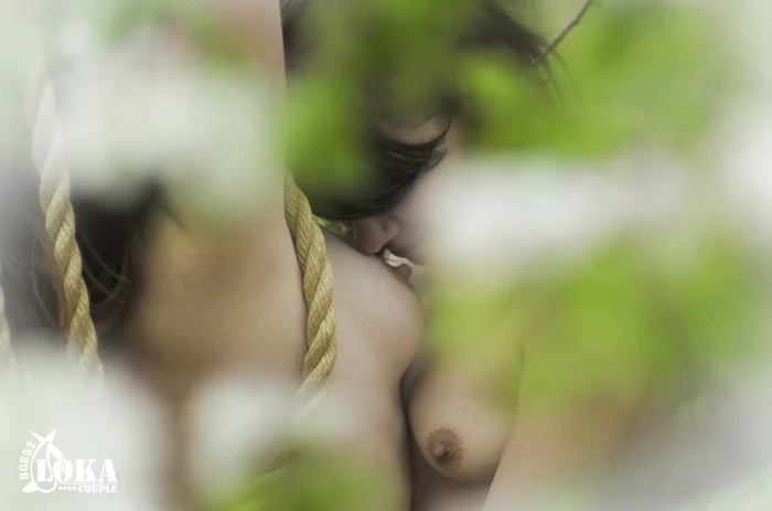 По-весеннему. Pt1 - NSFW, Моё, Девушки, Сад, Весна, Длиннопост, Грудь, 18+
