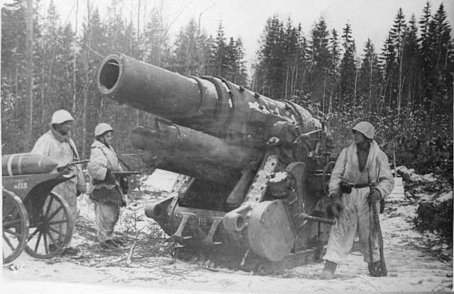 Italian guns near Leningrad. Rare footage found. It’s on film, but not in German documents. - The Great Patriotic War, Artillery, Leningrad blockade, Video, Longpost, Story