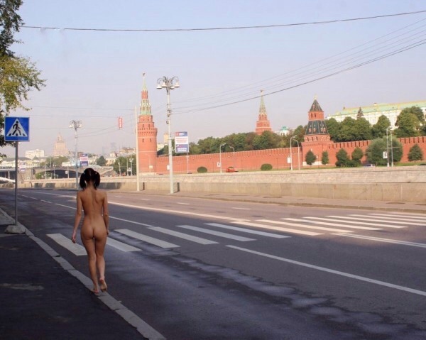 A girl walks barefoot around the city... - NSFW, Girls, Boobs, Erotic, Naked, Moscow, The street, Longpost, Booty