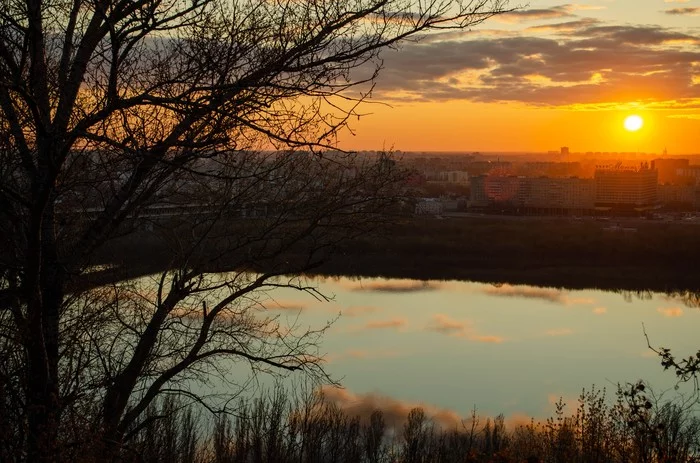 Sunset. Flashlight. Oka - My, Nikon d5100, Beginning photographer, Spring, Arrow