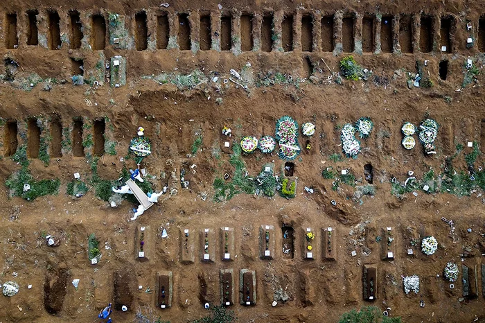 The world during a pandemic was shown from a bird's eye view - Coronavirus, Reuters, Pandemic, Longpost, The photo, Quarantine, Street photography, Deserted