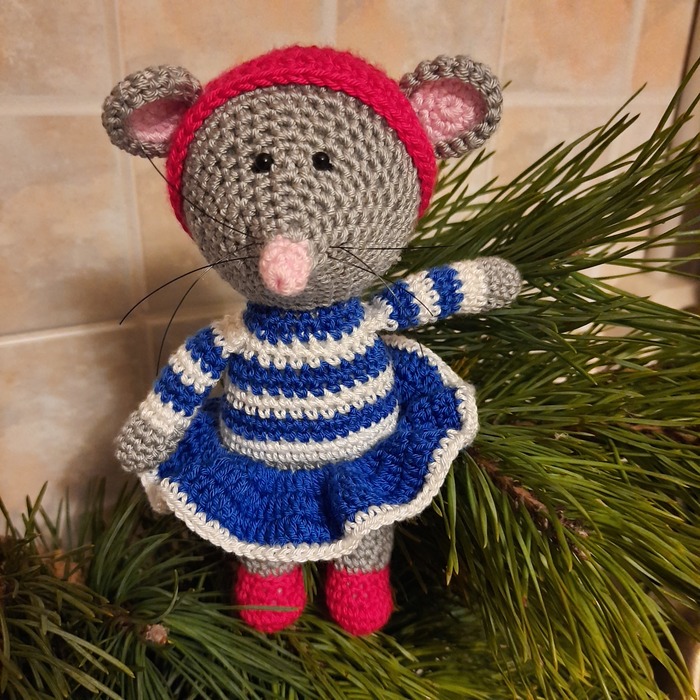 Мышка-малышка