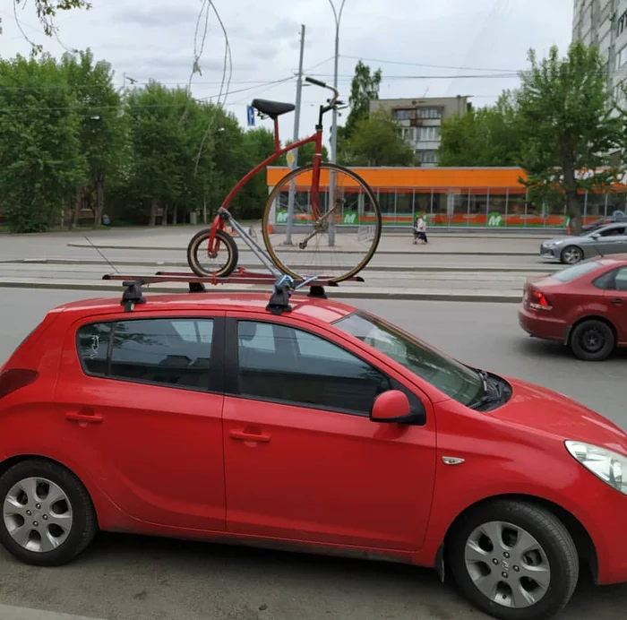 The rides must be interesting - The photo, Car, A bike, Yekaterinburg, penny farthing