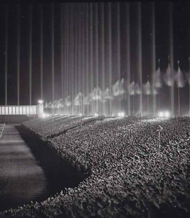 NAZI PARADE IN 1937 AT THE TEMPLE OF LIGHT - Story, Germany, Interesting, Images