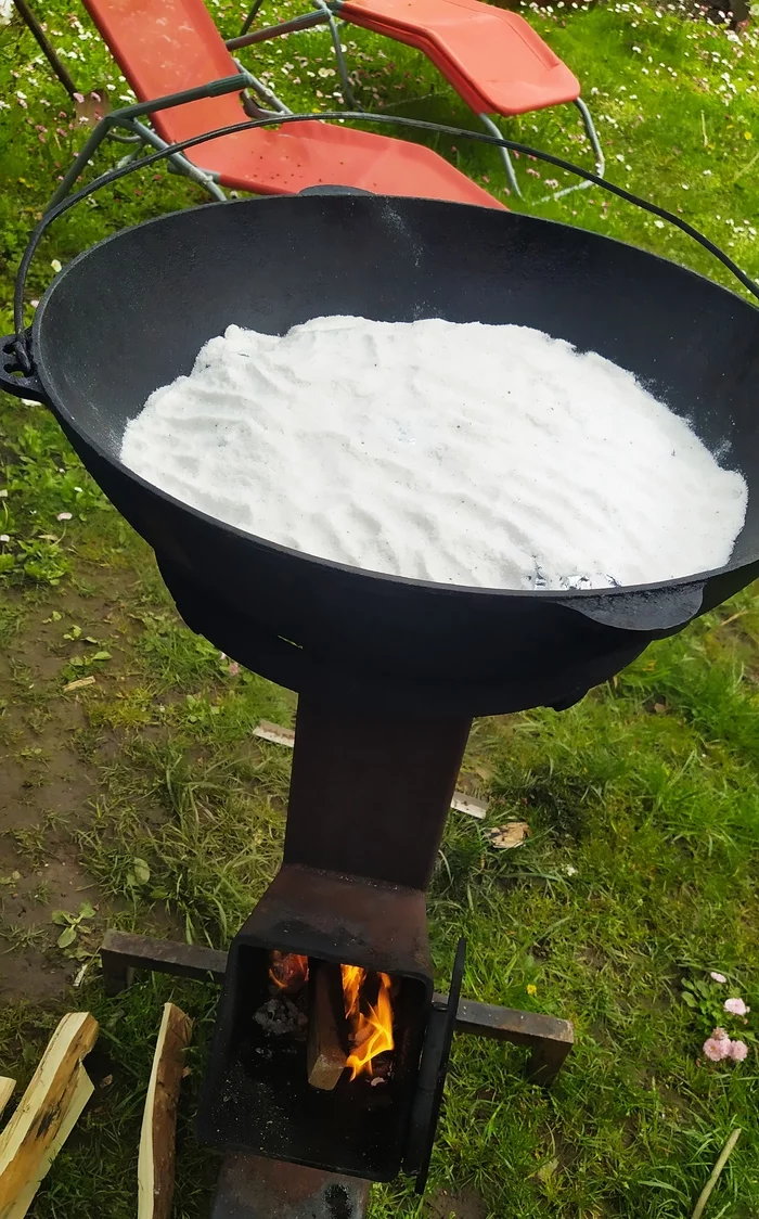 Chicken in salt in a cauldron on fire for the first time - My, Food, Recipe, Hen, Kazan, Fire, Fast food, Video, Longpost