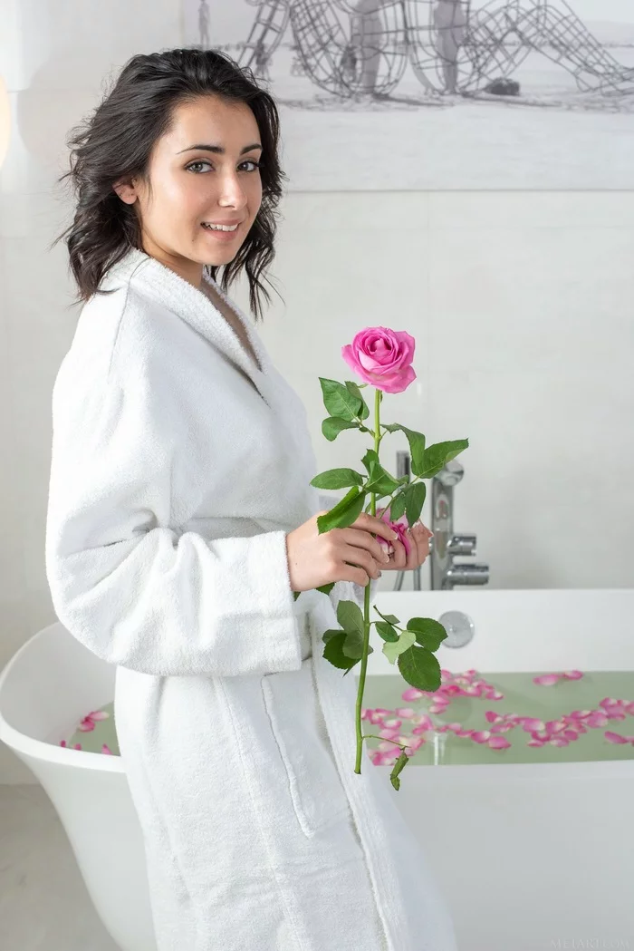 Dionisia - NSFW, Girls, Bathroom, Strip, the Rose, Petals, PHOTOSESSION, Longpost, Boobs